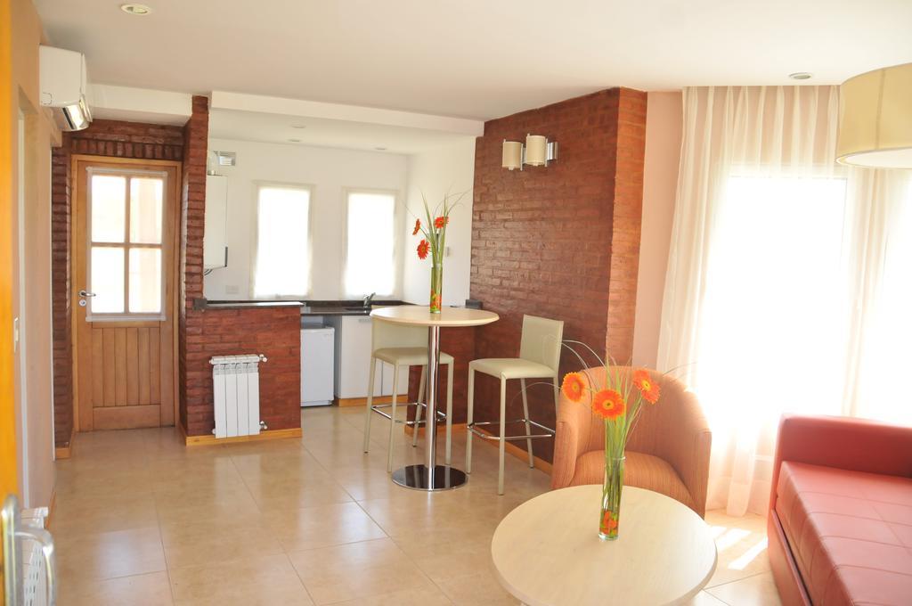 Plaza Huincul Antu Malal Hotel מראה חיצוני תמונה