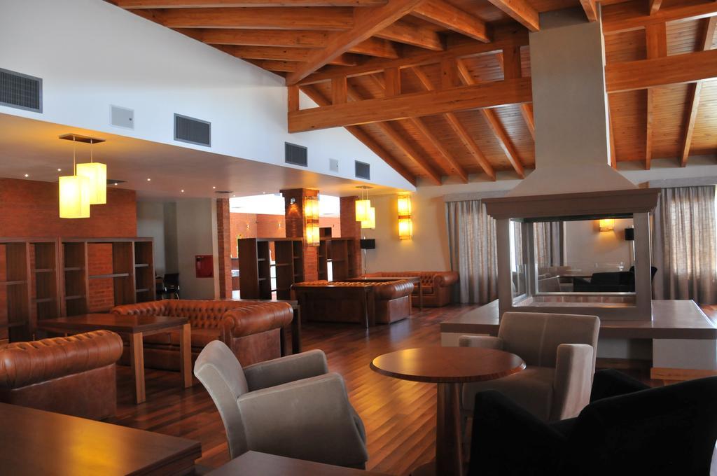 Plaza Huincul Antu Malal Hotel מראה חיצוני תמונה