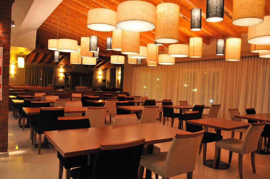 Plaza Huincul Antu Malal Hotel מראה חיצוני תמונה