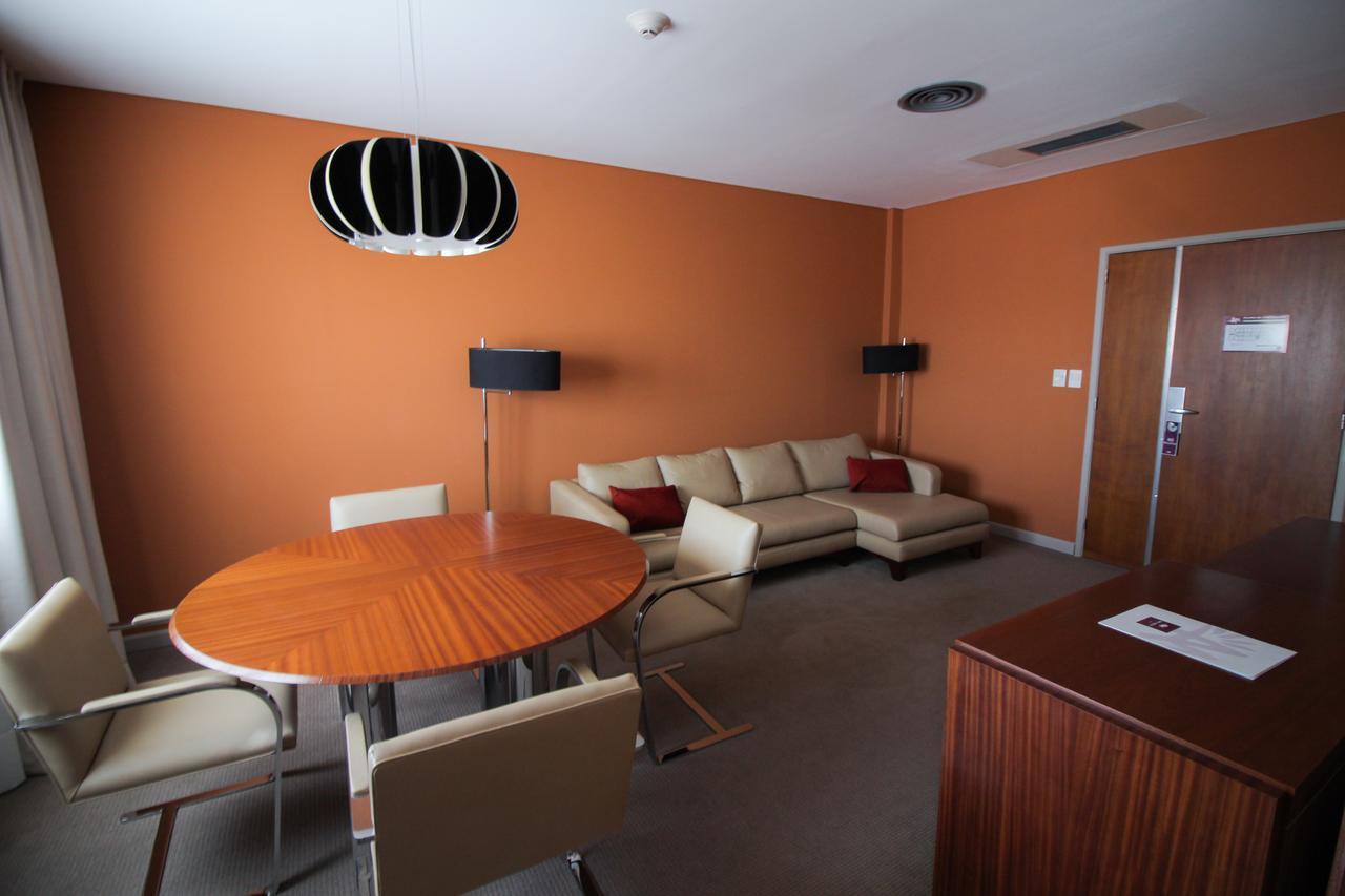 Plaza Huincul Antu Malal Hotel מראה חיצוני תמונה