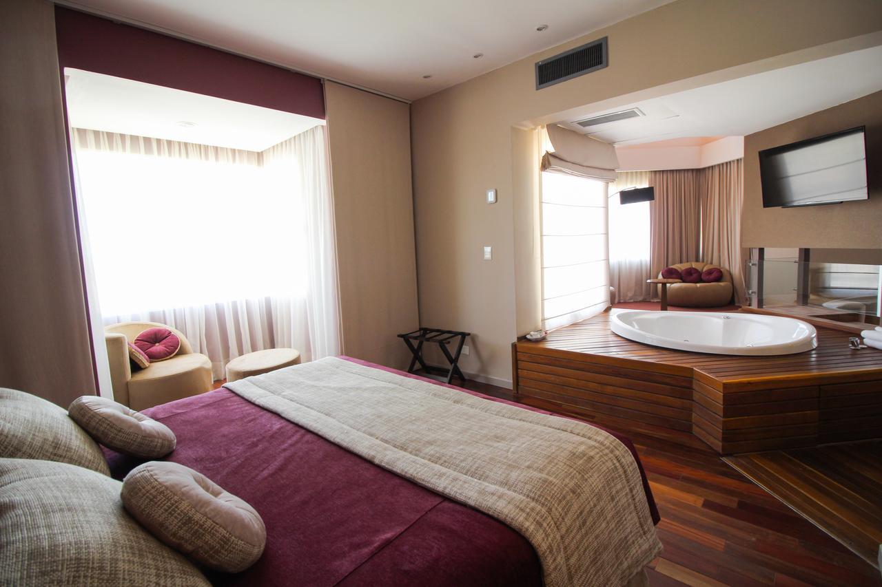 Plaza Huincul Antu Malal Hotel מראה חיצוני תמונה