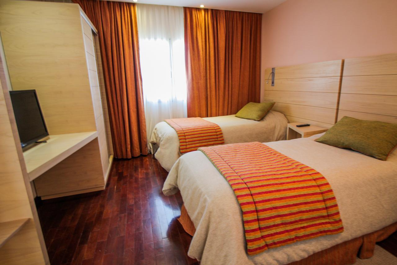 Plaza Huincul Antu Malal Hotel מראה חיצוני תמונה